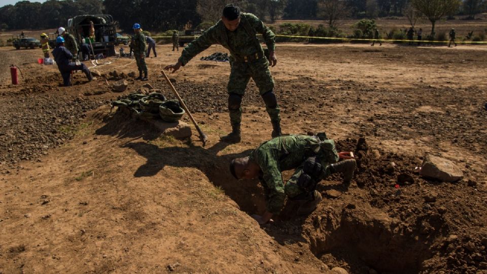 La familia es señalada de proporcionar apoyo material y lavar dinero para el Cártel Jalisco Nueva Generación (CJNG), declarado como organización terrorista extranjera.