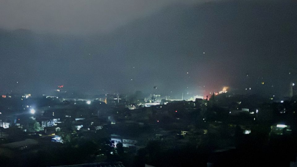 India dice que atacó nueve lugares en Pakistán y en la Cachemira paquistaní.