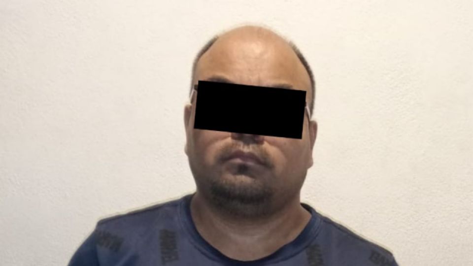 El hombre fue puesto a disposición del Ministerio Público para que responda por los delitos que le resulten.