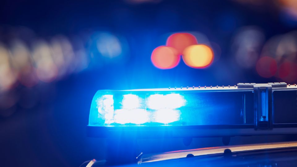 Detienen a adulto mayor que disparó con una pistola a su ex.