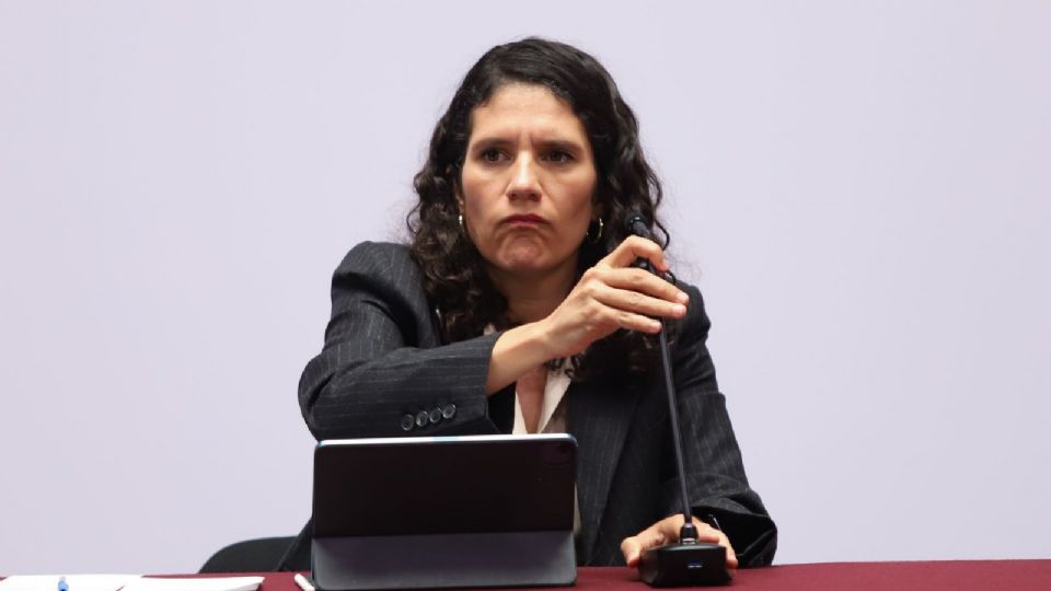 Bertha Alcalde, fiscal general de la capital, durante la entrega de su información mensual de seguridad.