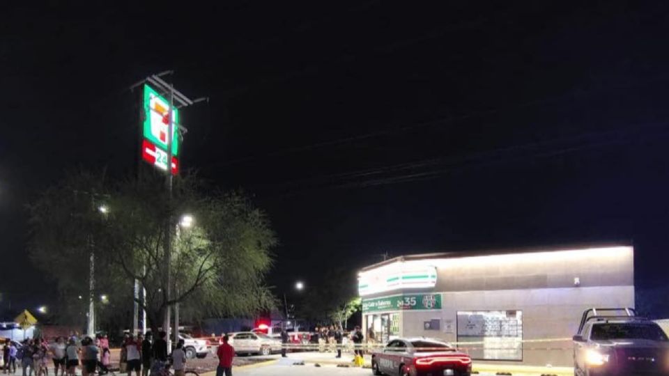 La zona fue acordonada por los oficiales de la Proxpol de Escobedo.