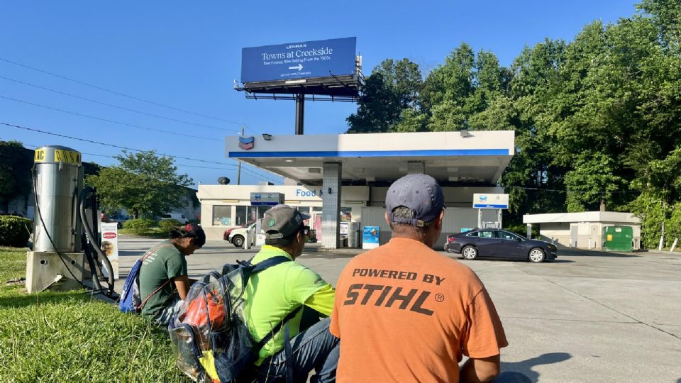 Los operativos migratorios en los alrededores de tiendas de mejoras para el hogar y otros negocios de la zona metropolitana de Atlanta están generando miedo.
