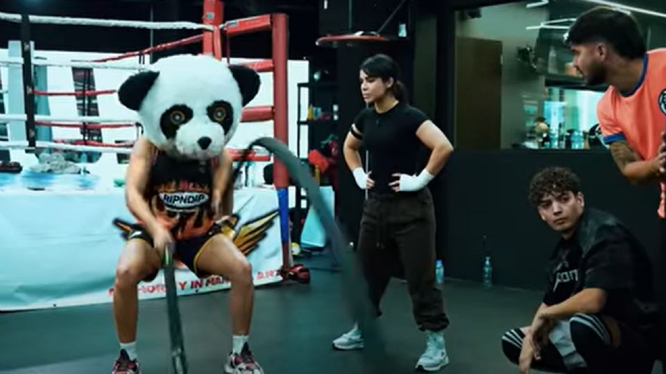 La streamer regiomotana mostró sus dotes como entrenadora.