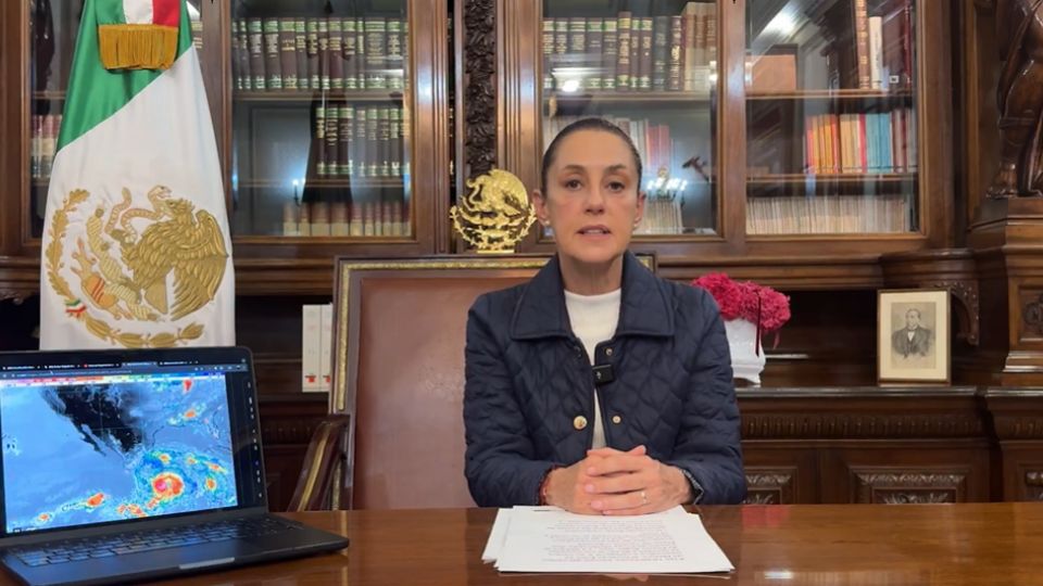 Claudia Sheinbaum, presidenta de México, alertó por el huracán Erick.