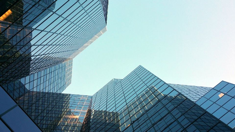 Los ingresos reales por suministro de bienes y servicios ascendieron 0.4 %.