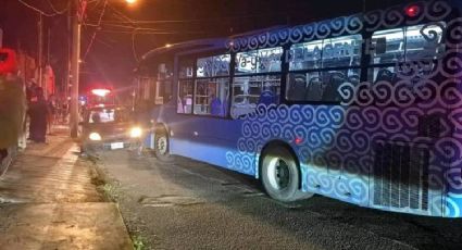 Carambola con unidad Va y Ven deja cuatro autos dañados en Mérida