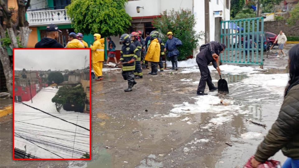 La “fiesta” que nadie pidió: espuma contaminada invade calles de Naucalpan.