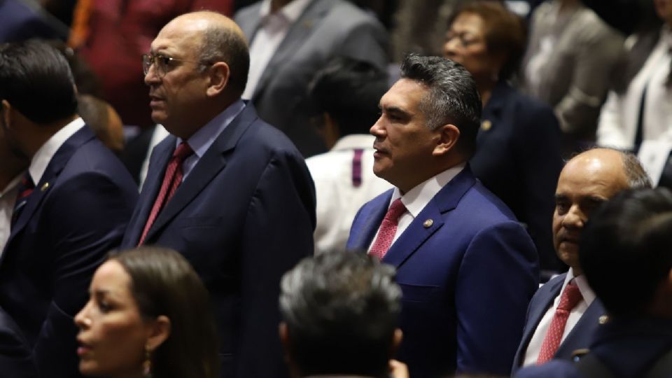 Los legisladores priístas, Rubén Moreira, Alejandro Moreno y Manuel Añorve, estuvieron presentes en la instalación del periodo extraordinario de sesiones.