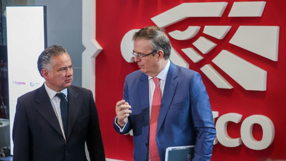 Santiago Nieto, titular del IMPI; y Marcelo Ebrard Casaubón, secretario de Economía.