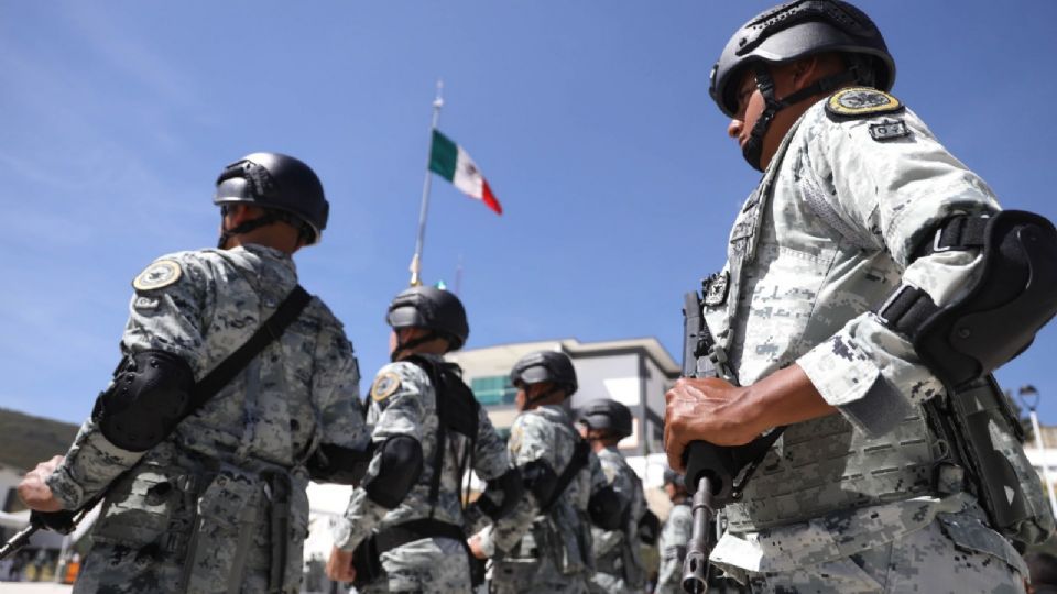 Buscan pasar la GN a la Sedena.