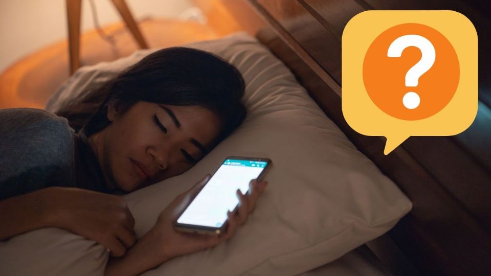 ¿Qué tan lejos debo dejar el celular al dormir?