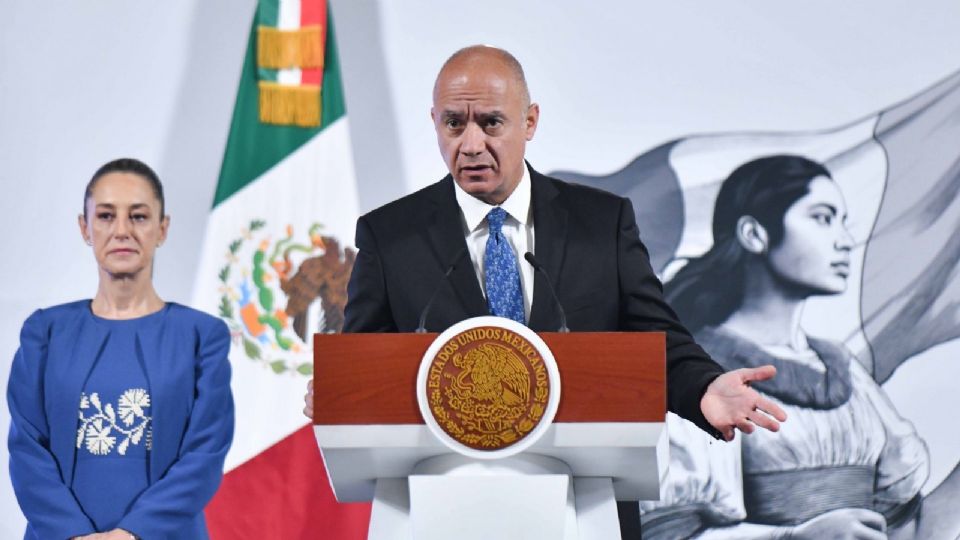 Jesús Antonio Esteva, secretario de Infraestructura, Comunicaciones y Transportes.