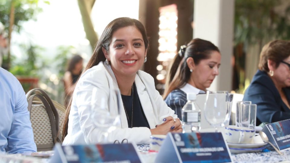 'Con esta Ley Espía que quieren imponer, el Gobierno podrá pedir a las compañías de teléfono tu ubicación en tiempo real, dijo.