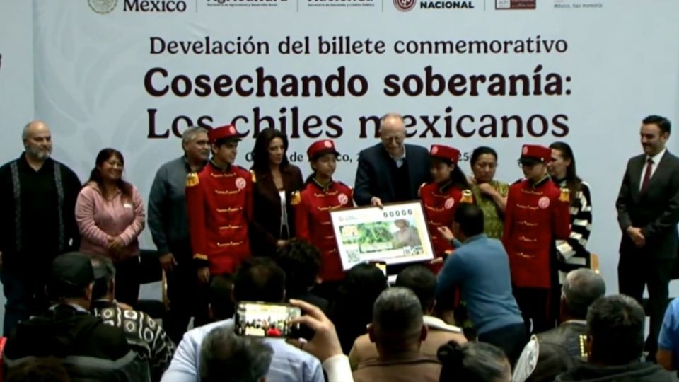 El sorteo ofrece un premio mayor de 21 millones de pesos en tres series.