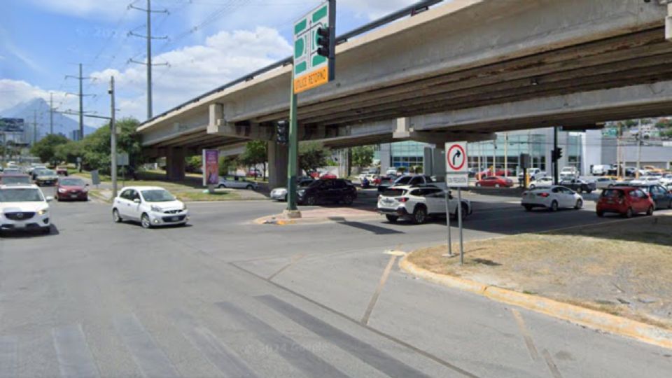 Los hechos se registraron en el cruce de las avenidas Lázaro Cárdenas y Alfonso Reyes.