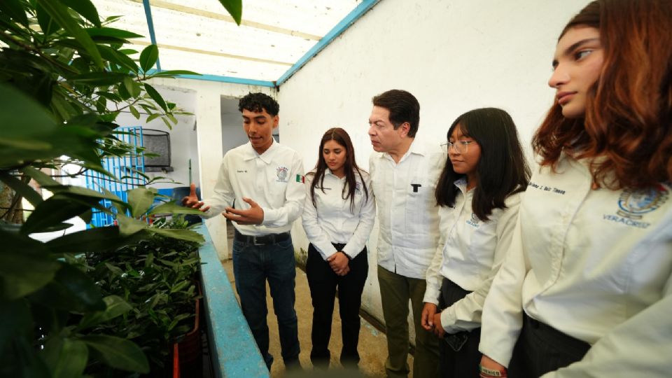 Empieza la dispersión de becas del bienestar.