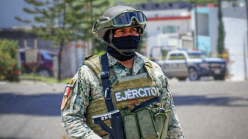 De acuerdo con reportes preliminares, el agresor había trabajado durante tres años en la institución.