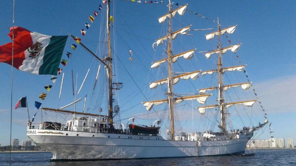 Dos equipos de apoyo, uno de ingenieros navales y otro de asesores jurídicos, se encuentran trabajando activamente.