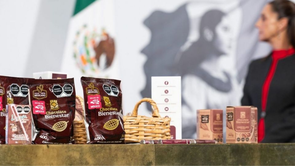 En la mañanera del pueblo de la presidenta Claudia Sheinbaum se presentó el Chocolate del Bienestar.