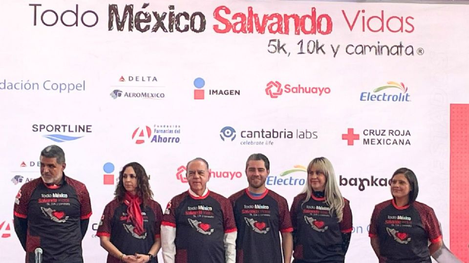 En la presentación de la 6ª Edición de la Carrera de la CRM se presentó además la playera oficial.