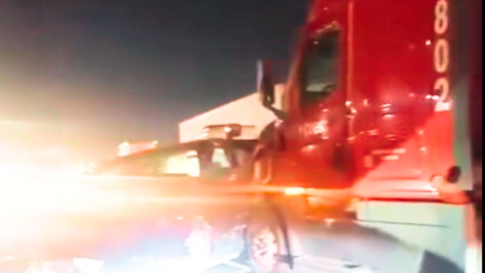 Una aparente falla mecánica pudo haber sido la causa del percance vial.