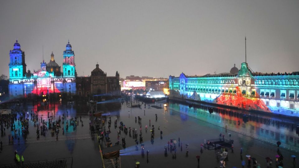 Decenas de personas acudieron a ver el espectáculo.