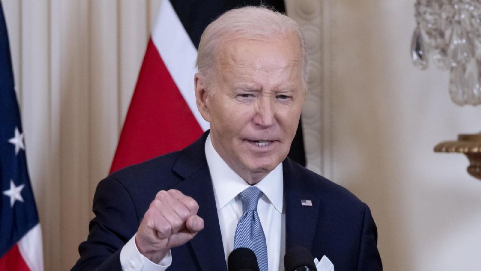 Biden aclaró que todas las decisiones fueron tomadas por él, aunque delegó la firma de los decretos debido al alto volumen de documentos.