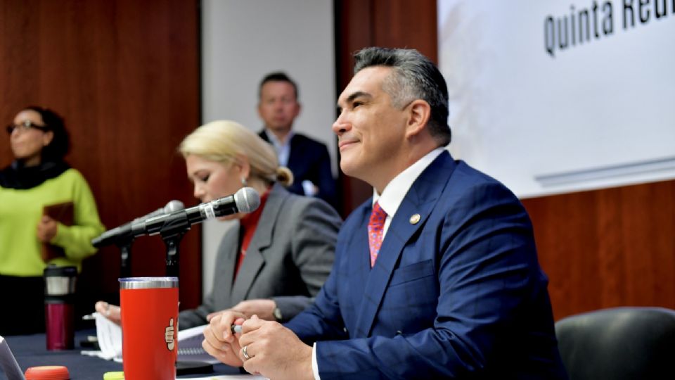 “¿A cuántos más les reclamó no hacer nada contra el crimen? ¡Solo al gobierno de México, al de Morena!”, indica Moreno.