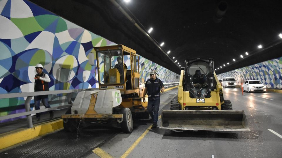 El mantenimiento abarcará más de 20 mil metros cuadrados y se realiza en horario nocturno para minimizar el impacto vial.
