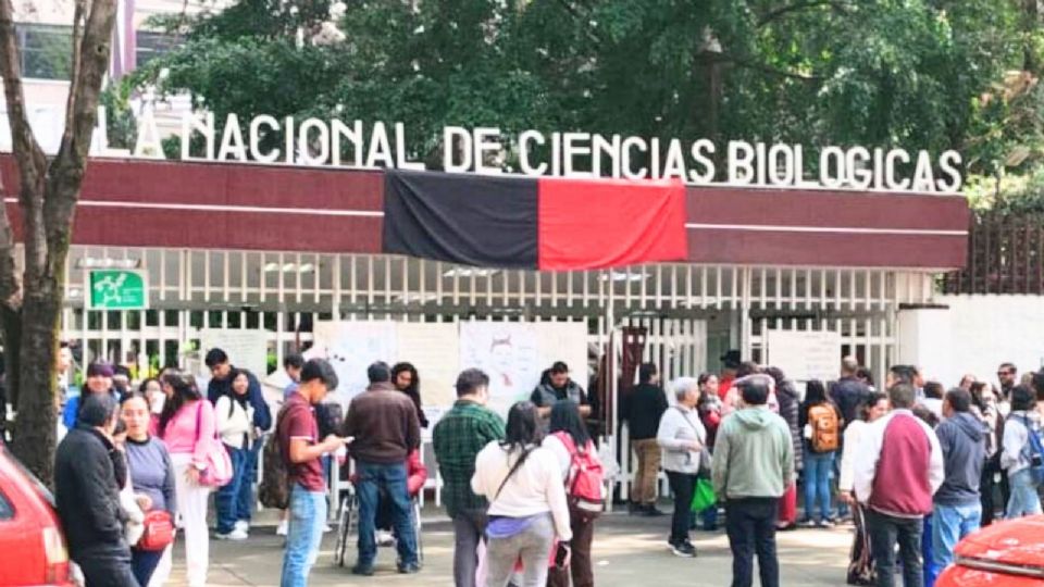 Pidieron nuevamente diálogo con las autoridades de la prestigiada institución educativa a fin de solucionar este tema.