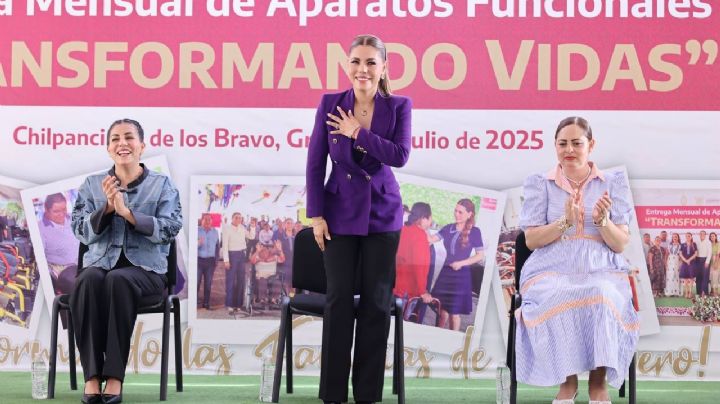 Evelyn Salgado impulsa justicia social con entrega de apoyos del DIF Guerrero