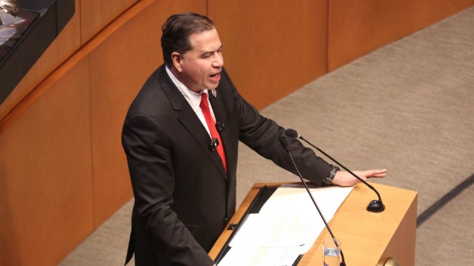 El diputado Ricardo Mejía Verdeja durante su participación en la Sesión de la Comisión Permanente.