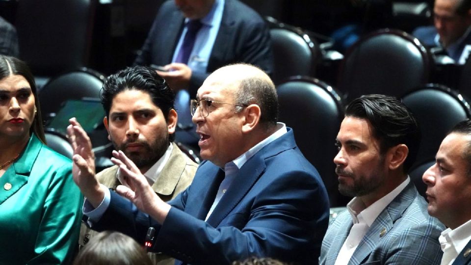 Que el organismo defensor de los derechos humanos intervenga en defensa de la libertad de expresión.
