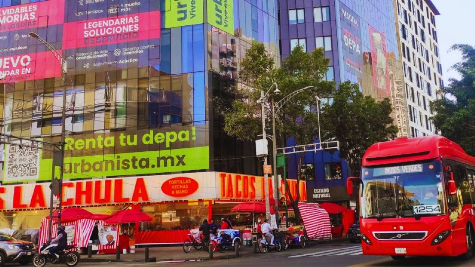 La Roma y Condesa son el escenario de la transmutación urbana, la reconfiguración de sus espacios públicos y comercios, del uso y destino de sus viviendas, de sus habitantes, vecinos y tejido identitario.