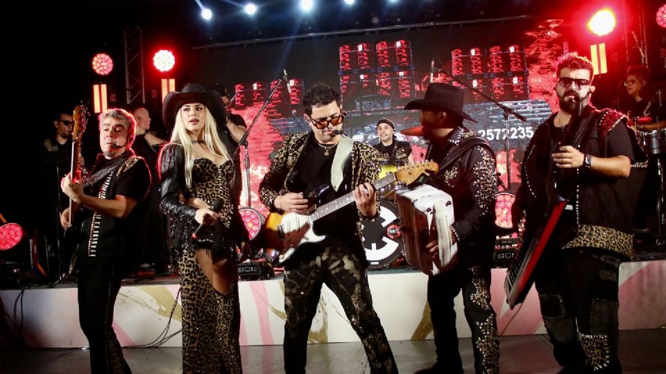 La agrupación regiomontana prepara un repertorio con grandes invitados.