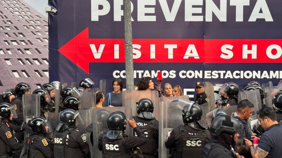El colectivo trans realizó una protesta y exigió una mesa de diálogo.
