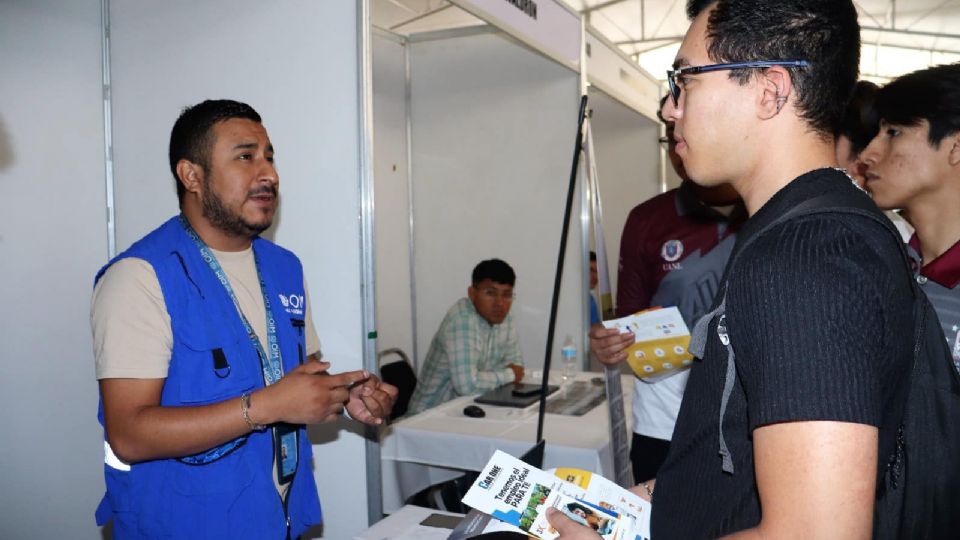 Las personas acuden a las ferias del empleo en búsqueda de una oportunidad laboral.