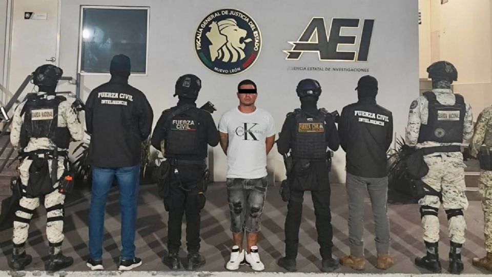 Cristian “N” tenía una orden de aprehensión vigente por el delito de homicidio, por lo que fue puesto a disposición del Ministerio Público.