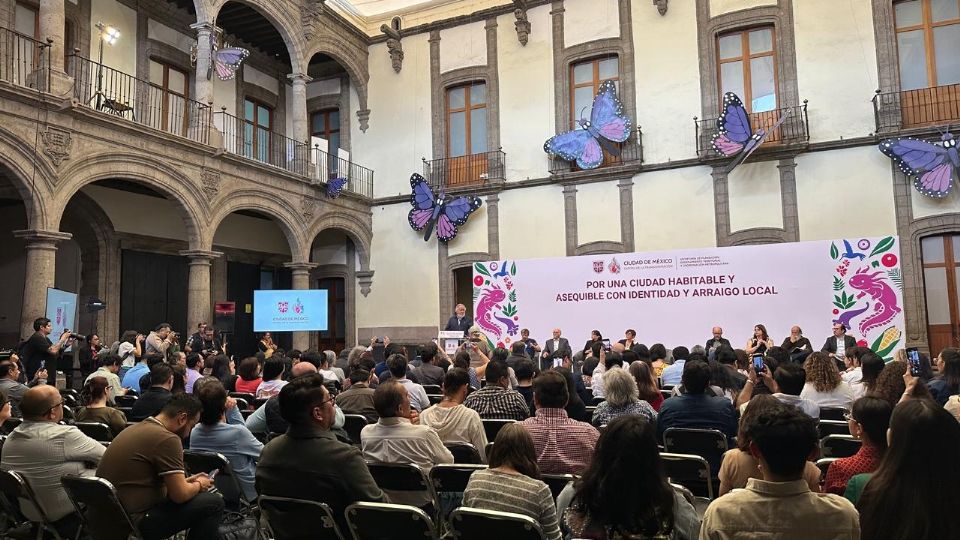 Este primer ejercicio tuvo unos panelistas con una posición marcada mente a favor del bando uno.