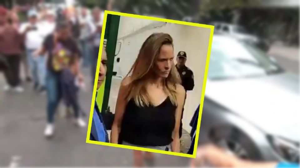 Lady Racista fue agredida a las afueras de los juzgados de la colonia Doctores, en la alcaldía Cuauhtémoc.