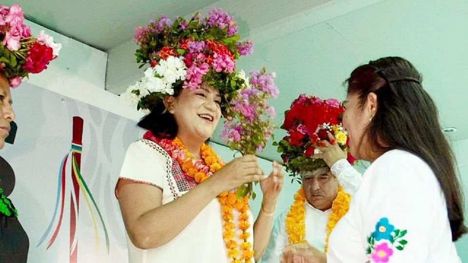 Ariadna Montiel Reyes, secretaria de Bienestar, durante entrega de recursos del FAISPIAM en Hidalgo.