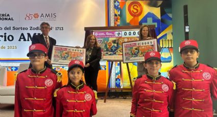 Develan billete conmemorativo al aniversario 85 de AMIS