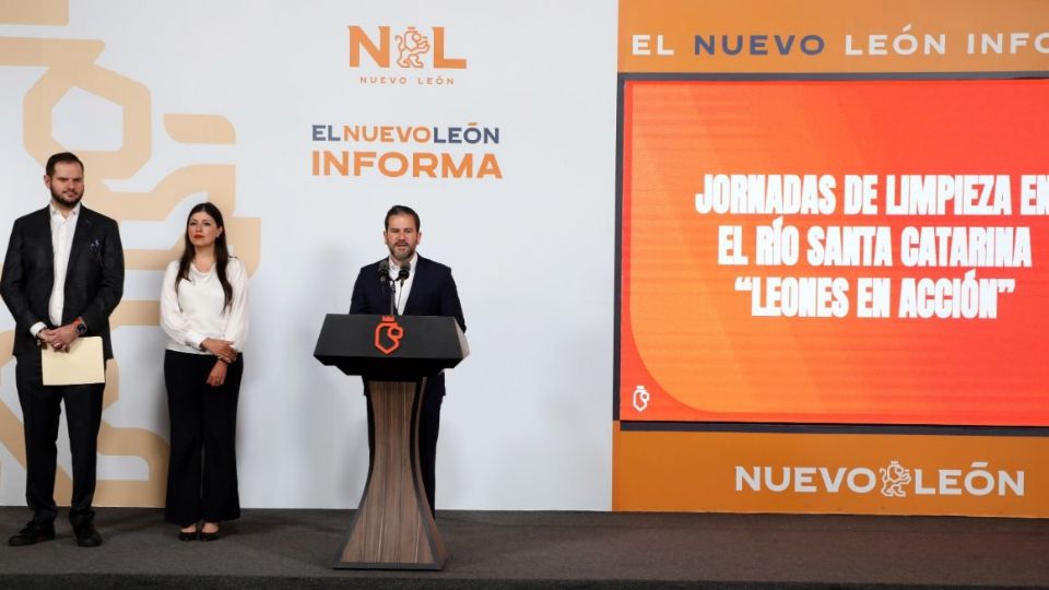 Voluntarios de “Leones en Acción” recolectaron basura y ayudaron a rescatar fauna durante la primera jornada de limpieza del río Santa Catarina.
