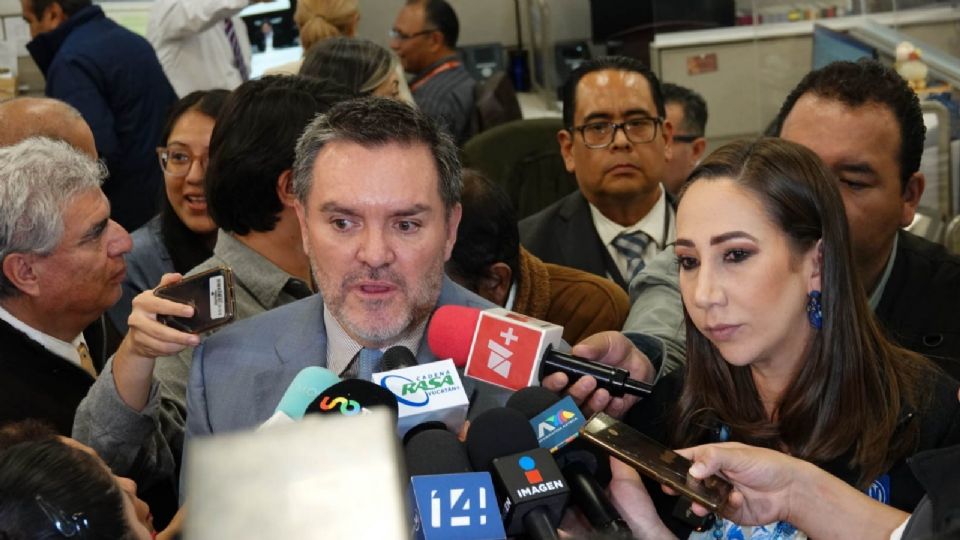 Döring Casar insistió en plantear la posibilidad de que la difusión de las fotos y videos de los vacacionistas no es casual.