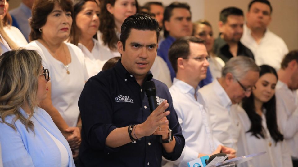 Jorge Romero, dirigente nacional del PAN, retó a Sheinbaum.