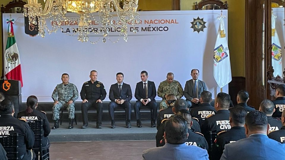 El gobernador Samuel García reconoció públicamente a mandos de Fuerza Civil por su labor y desempeño, respaldado por datos del INEGI.