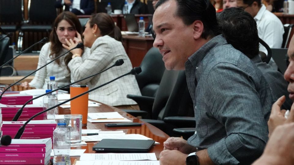 En '10 días de la ignominia' del periodo extraordinario de sesiones, la mayoría desapareció instituciones y pasó por encima de las libertades, condena PRI en San Lázaro.