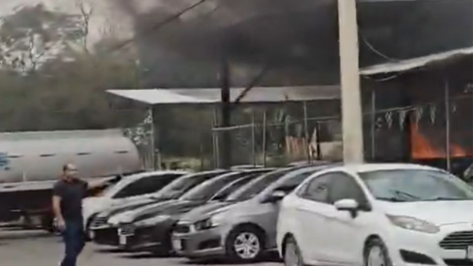 Los hechos se registraron el viernes pasado en el negocio 'Autofiar'.