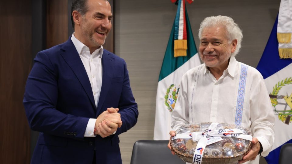 El alcalde Adrián de la Garza recibió al embajador Edgar Gutiérrez para fortalecer la colaboración entre Monterrey y Guatemala en temas sociales, culturales y económicos.